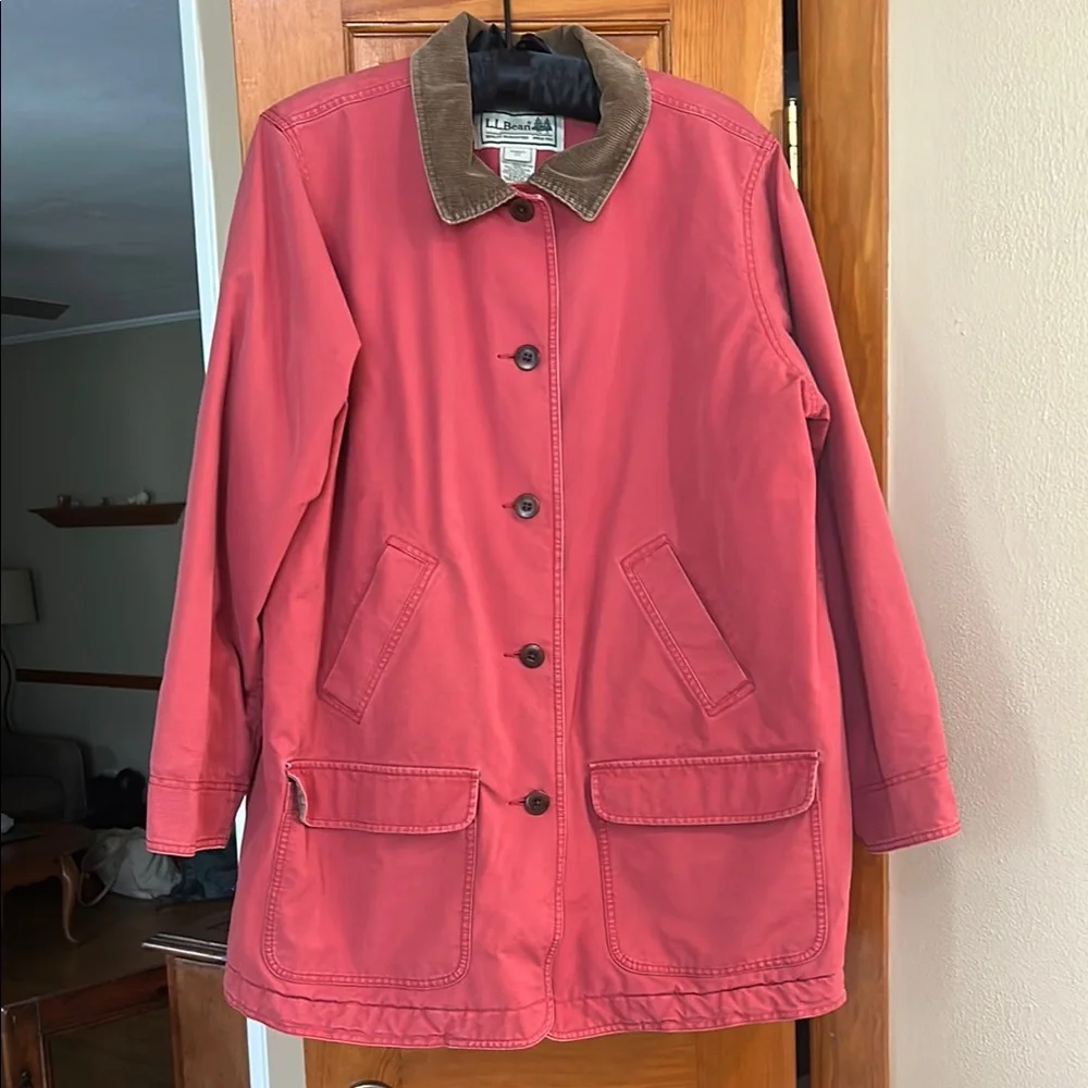 L.L.Bean Quilted Woman’s Barn coat Jacket Color Barn Red - Picture 1 of 12
